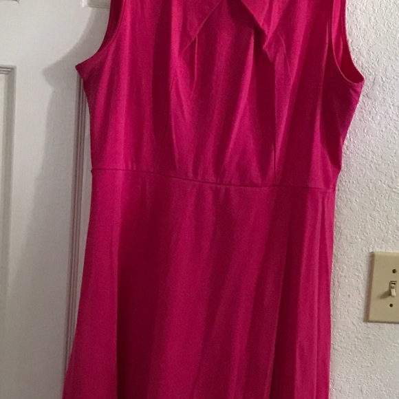 Dress - Picture 3 of 3